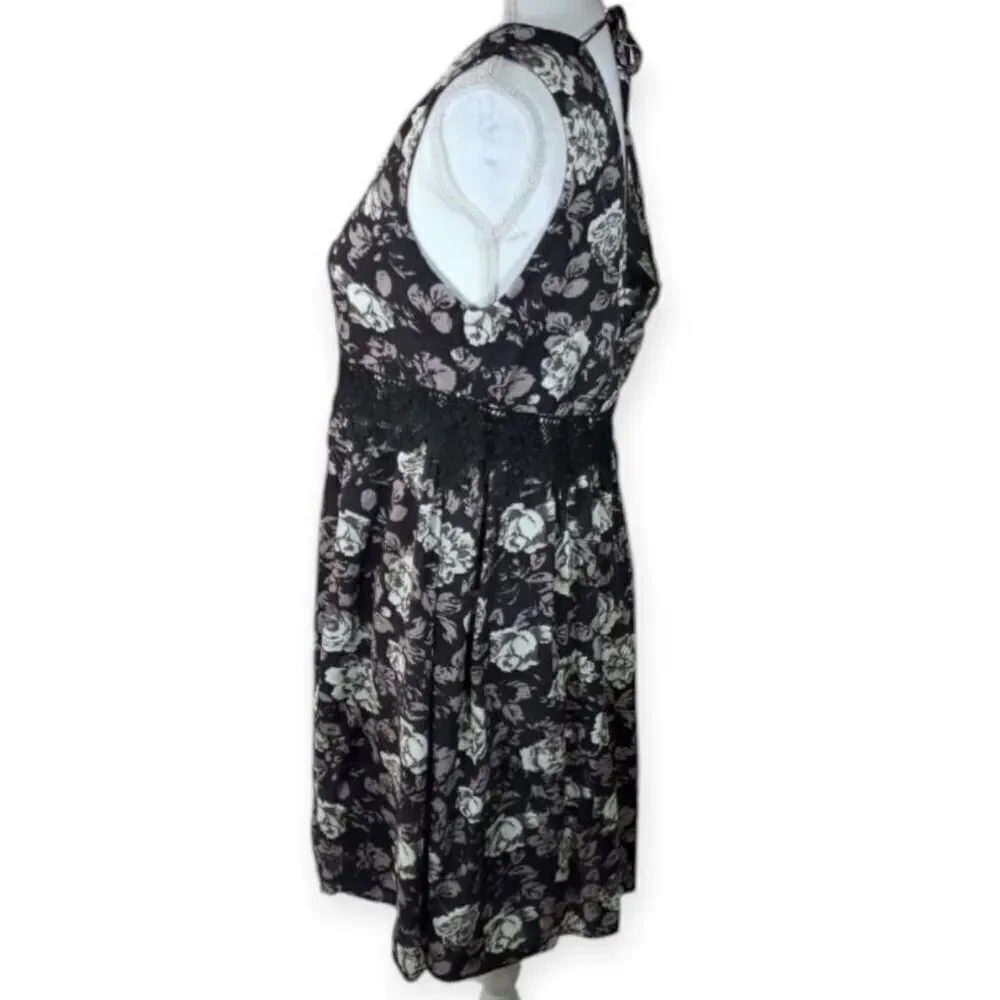 DOE & RAE BLACK, GRAY & WHITE FLORAL DRESS SZ.L NWT. - Picture 4 of 10